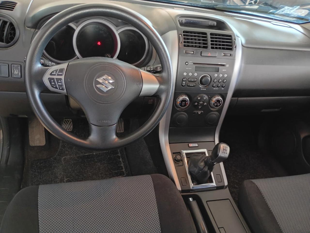 Suzuki Grand Vitara 1.6 Club