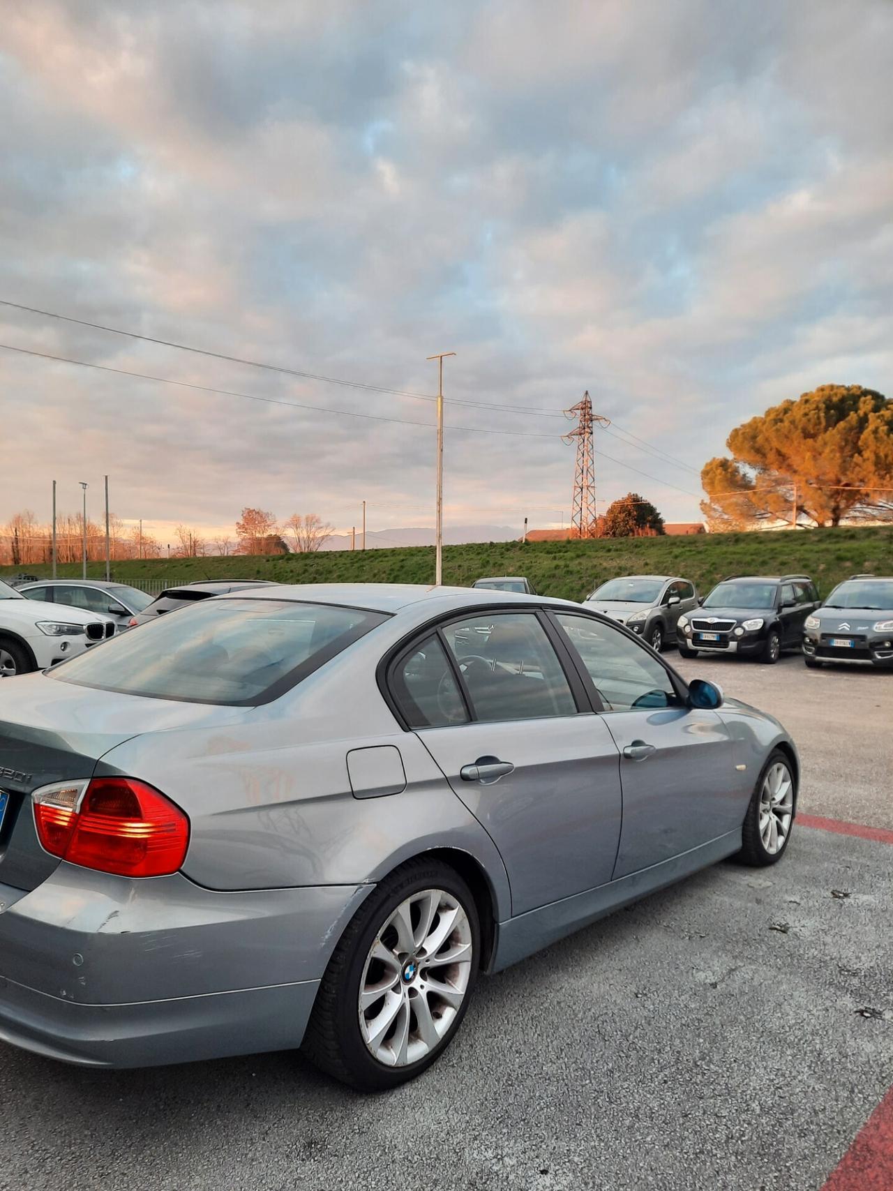 Bmw 320 320i cat Attiva