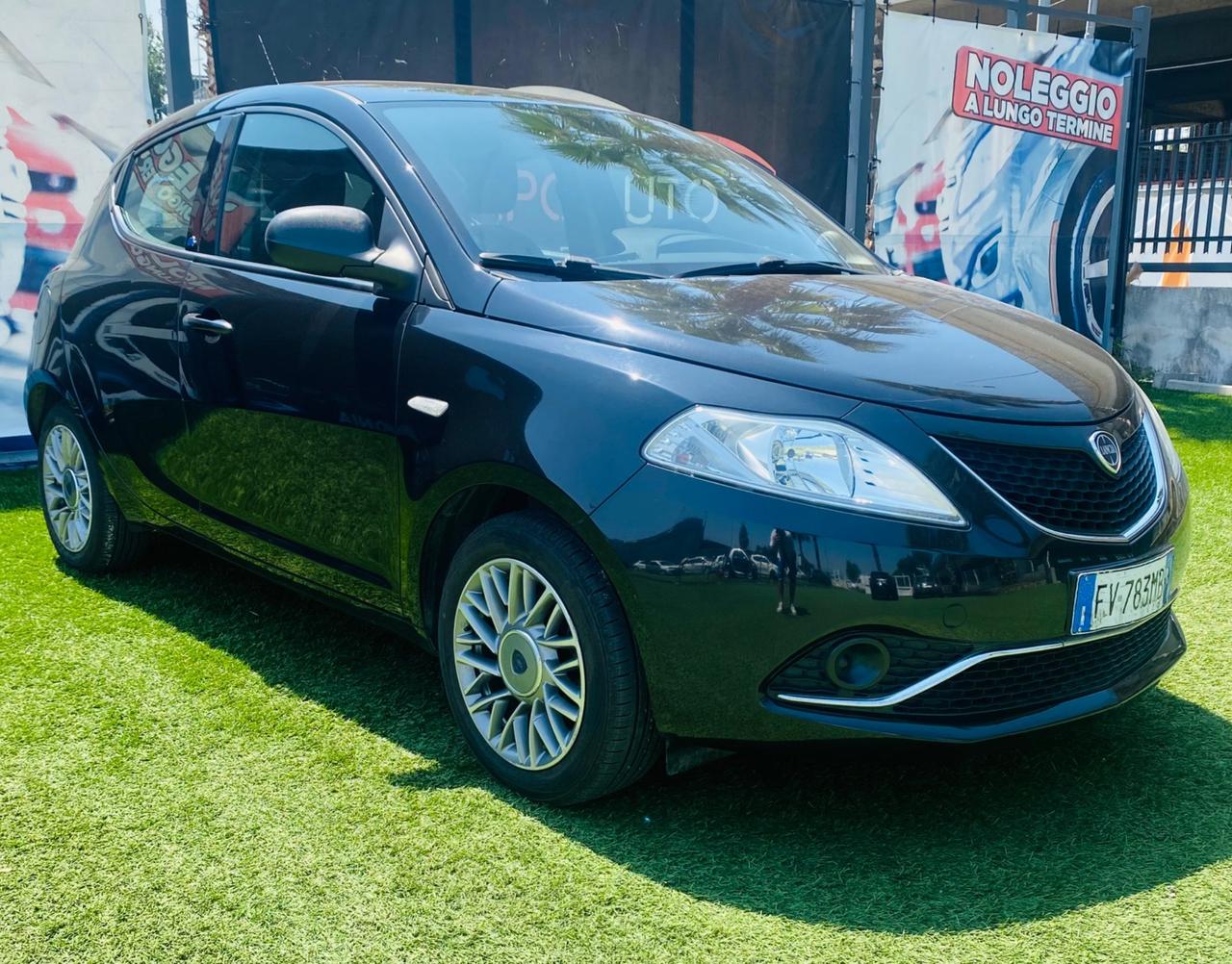 Lancia Ypsilon 1.2 69 CV 5 porte GPL Ecochic Elefantino Blu