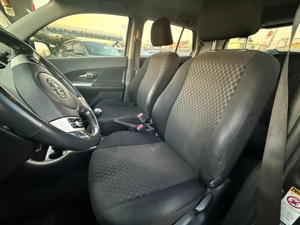 Toyota Urban Cruiser 1.4 D-4D AWD Sol