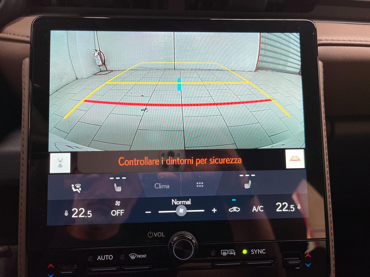 Lexus LBX Elegant hybrid 1.5 2wd e-cvt-Ok Neopat-LEGGI SOTTO