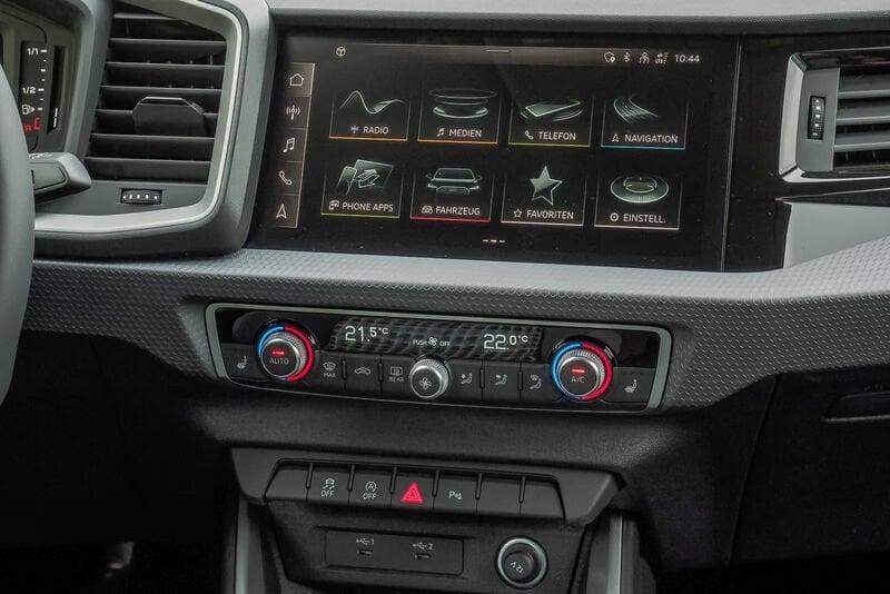 Audi A1 Sportback 30 TFSI S tronic S line edition LED CARPLAY PDC