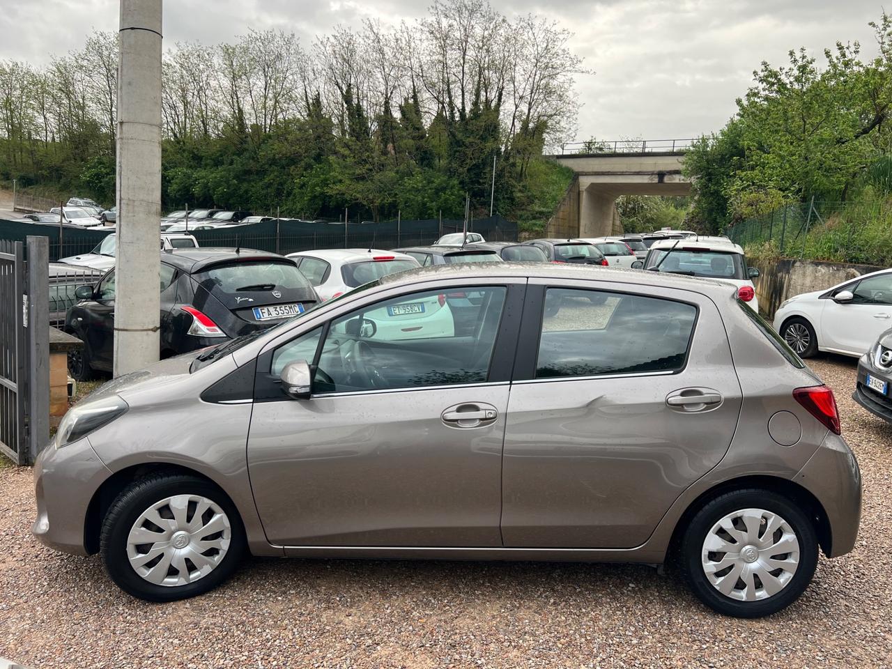 Toyota Yaris 1.0 5 porte