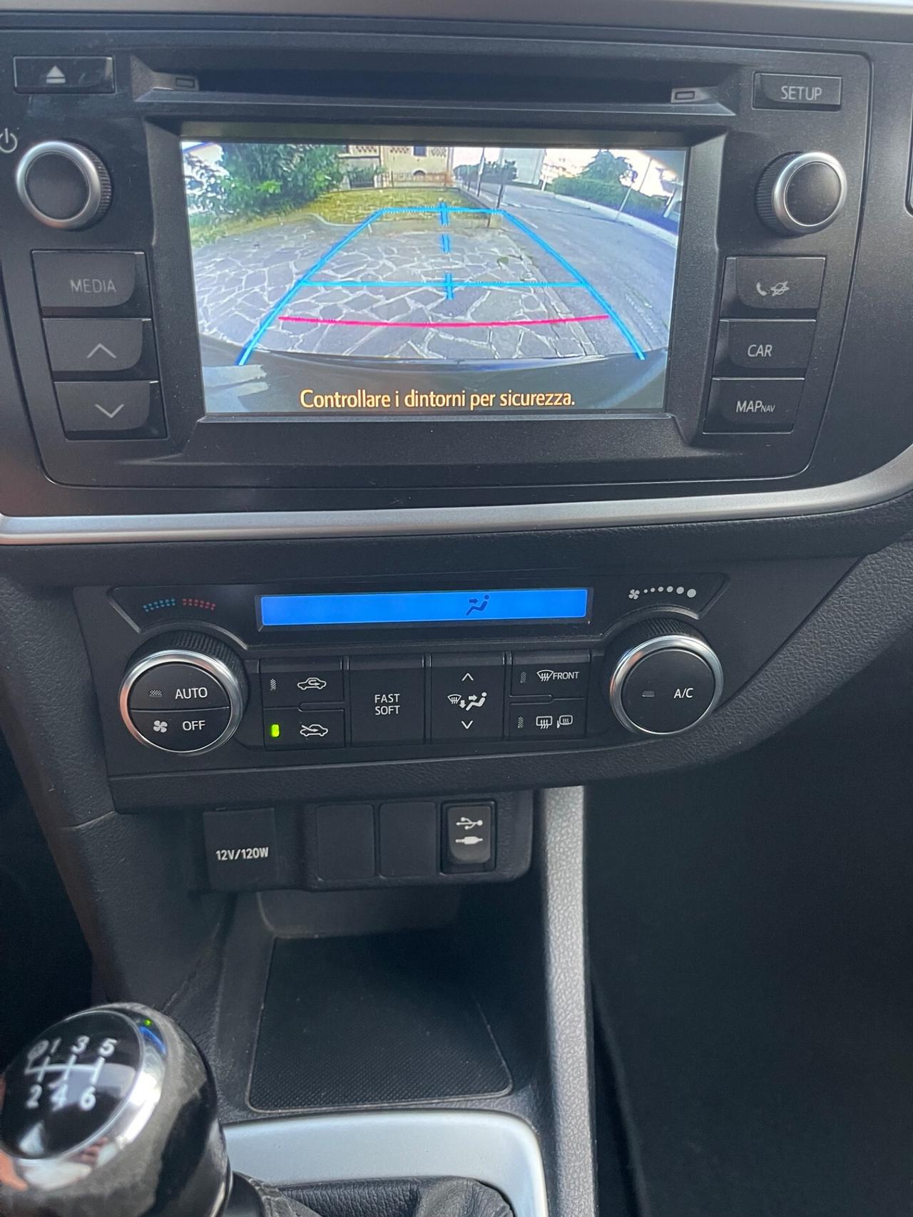 Toyota Auris 1.4 D-4D Lounge