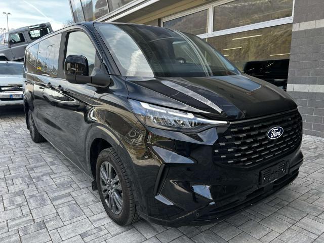Ford Tourneo Custom Titanium 320 L2 *8 Posti PRONTA CONSEGNA*