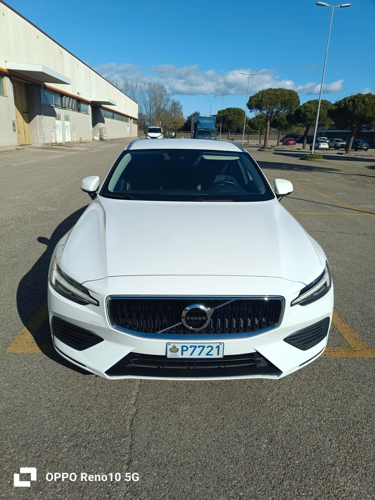 Volvo V60 T6 Recharge AWD Plug-in Hybrid Inscription Expression