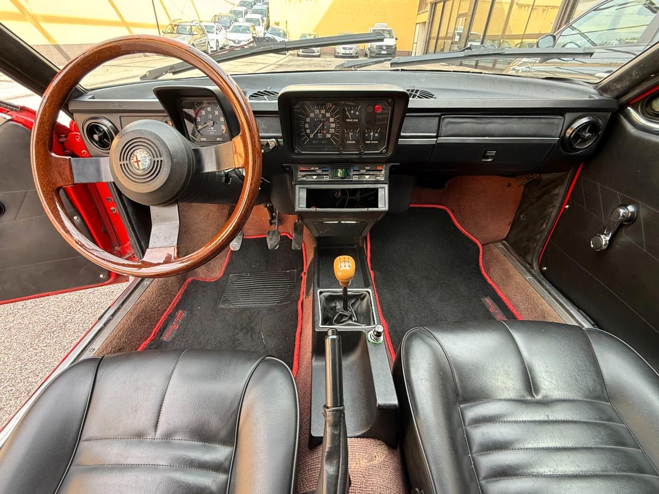 Alfa Romeo Alfetta GT 1.6 "TARGA SPECIALE - LAVORI IMPORTANTI ESEGUITI"