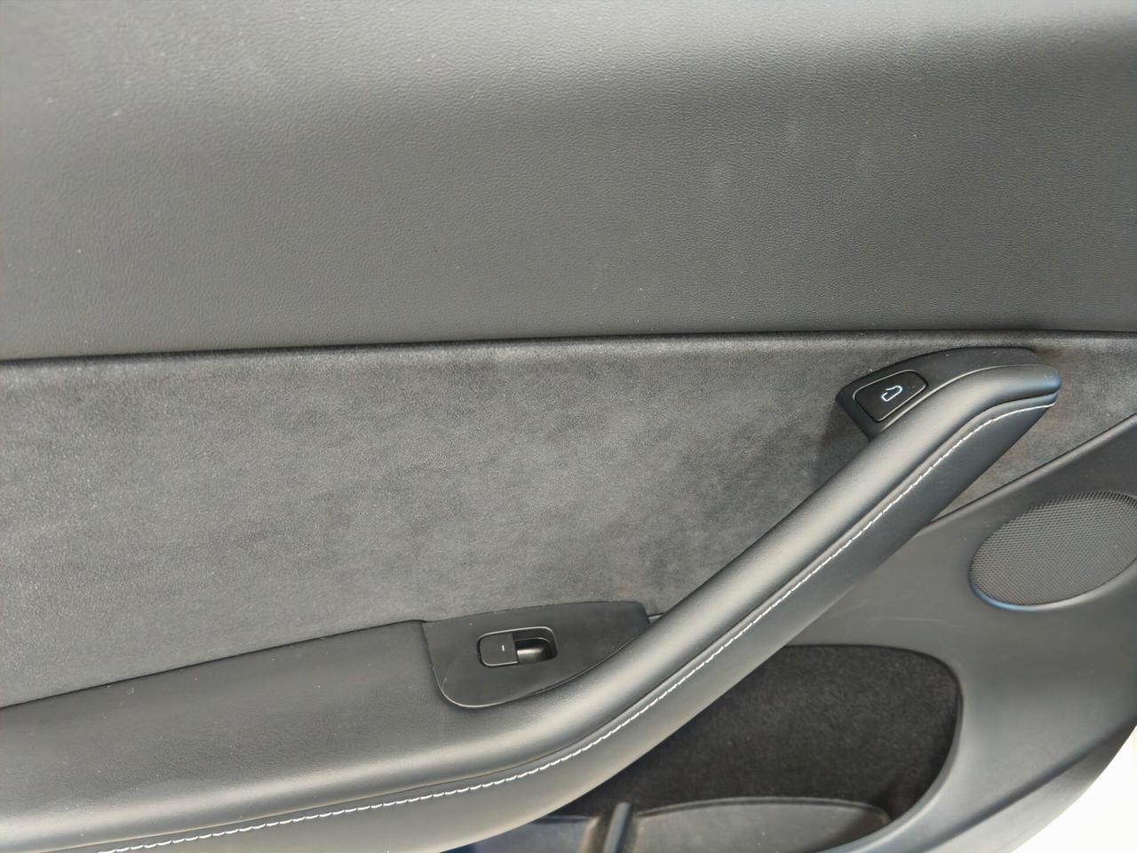 Tesla Model Y Long Range AWD Dual Motor (ARVAL SELECT GARANZIA 2 ANNI)