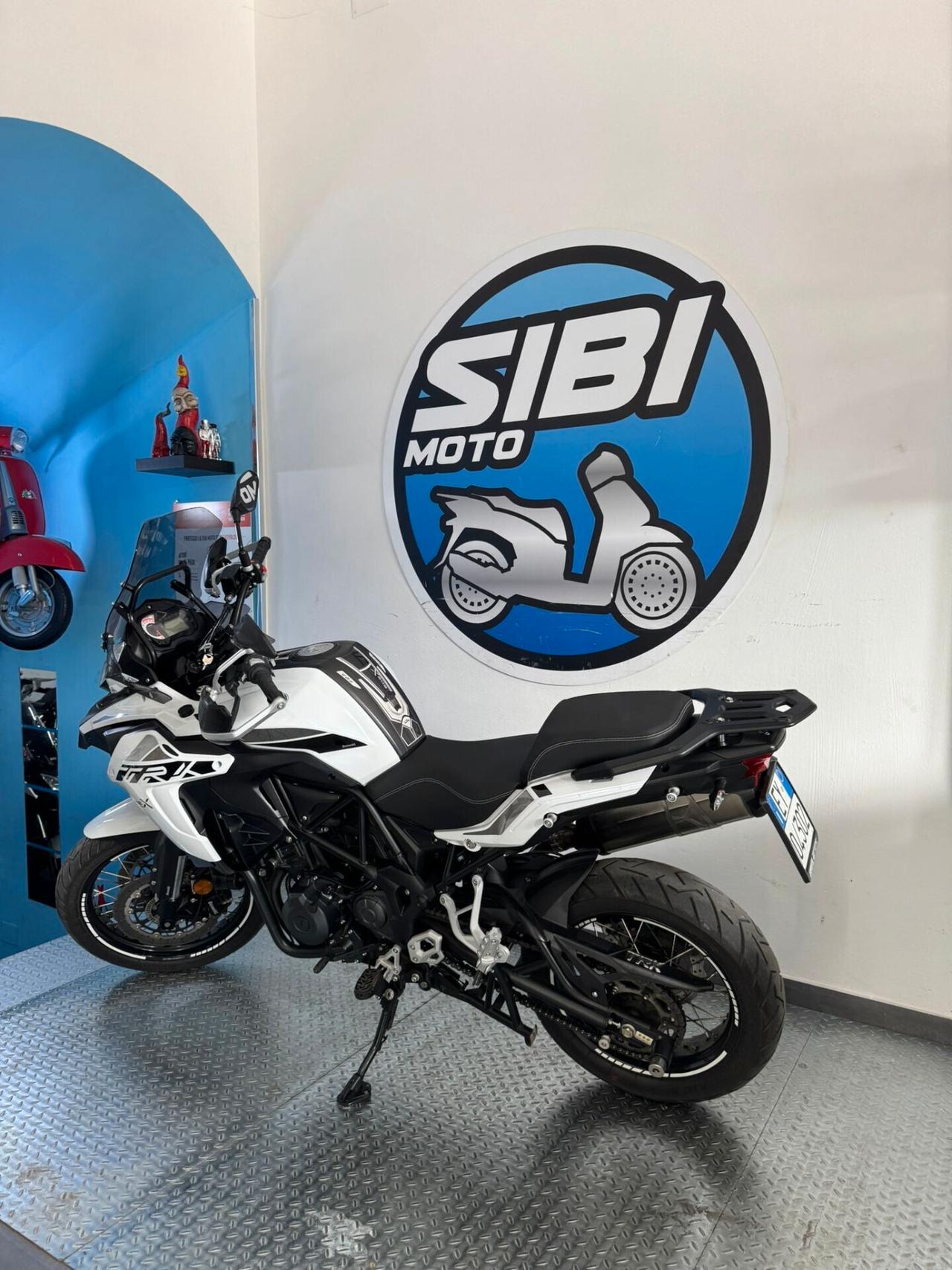 Benelli TRK 502