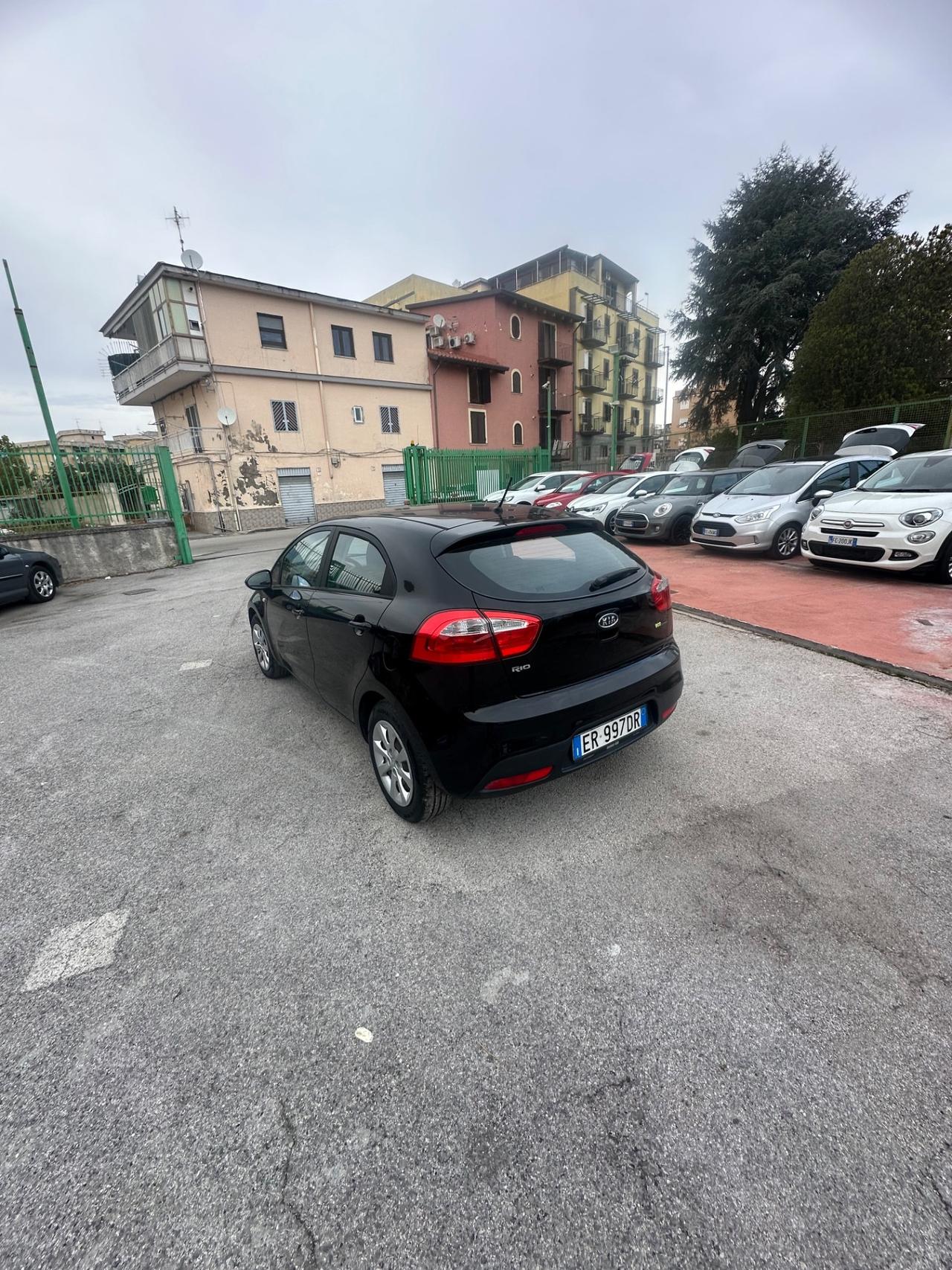 Kia Rio 1.1 CRDi 5p. Cool