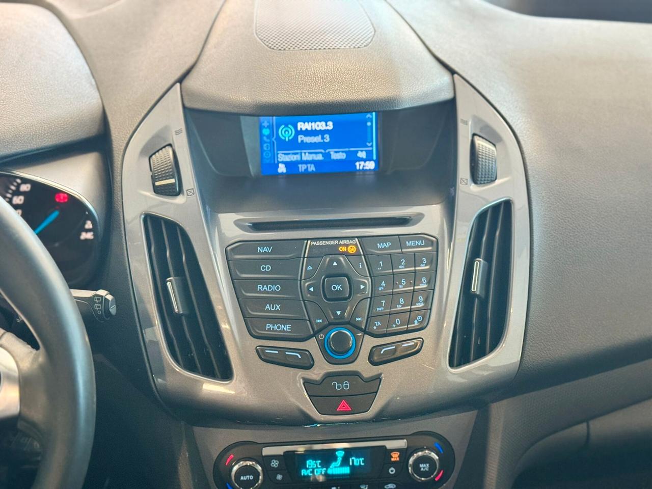 Ford Tourneo Connect 1.6 TDCi 115 CV Titanium