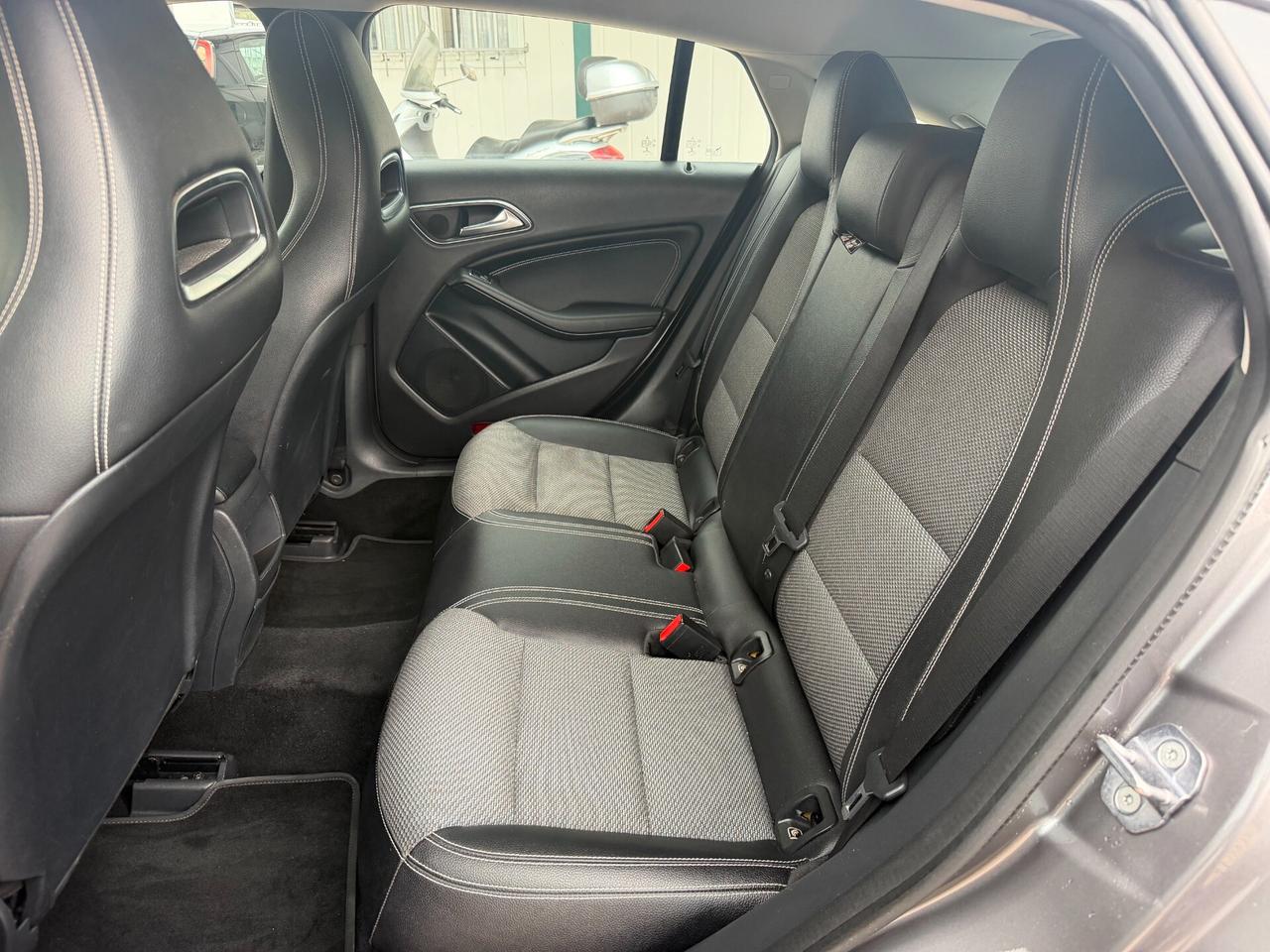 Mercedes-benz CLA 200 d S.W. Business Extra