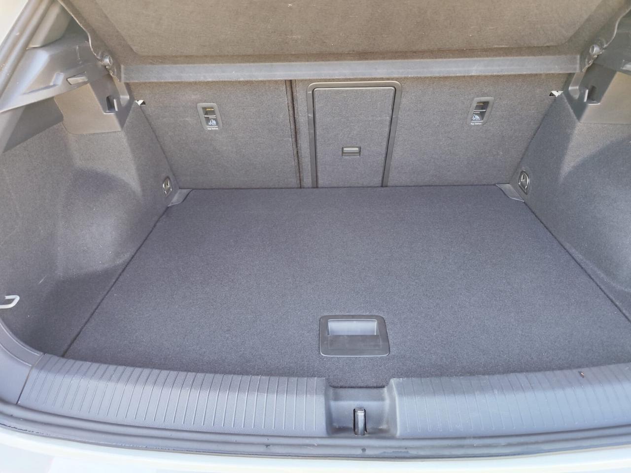 Volkswagen T-Roc 2.0 TDI SCR R-Line