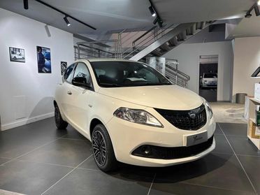 LANCIA Ypsilon 1.0 FireFly S&S Hybrid Silver Plus