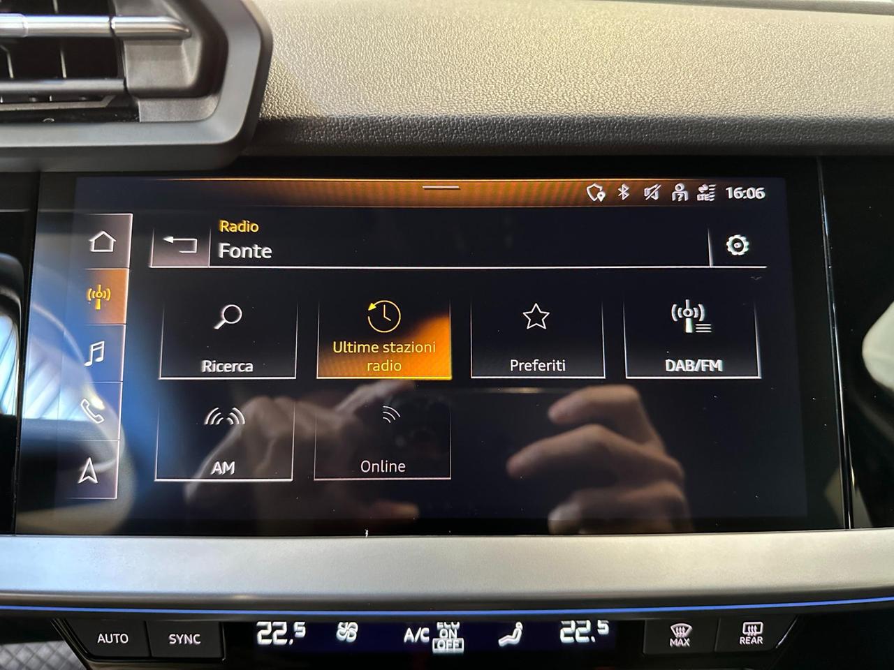 Audi A3 Sportback 35 2.0 tdi Business Advanced s-tronic-Carplay-18"