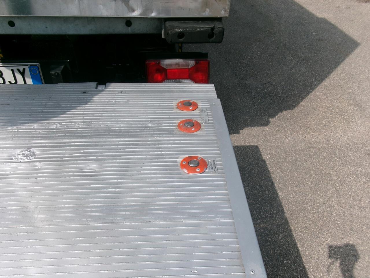Iveco Daily 35C16 3000 160CV E6D FRIGO+PEDANA CARICATRICE ATP FRCX -20° 06/2029 7 PEDANE