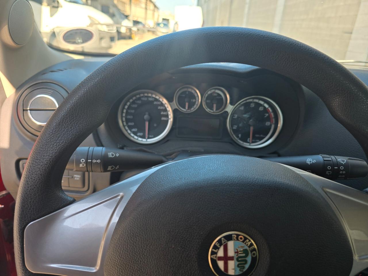 Alfa Romeo MiTo 1.4 T 155 CV Distinctive Sport Pack