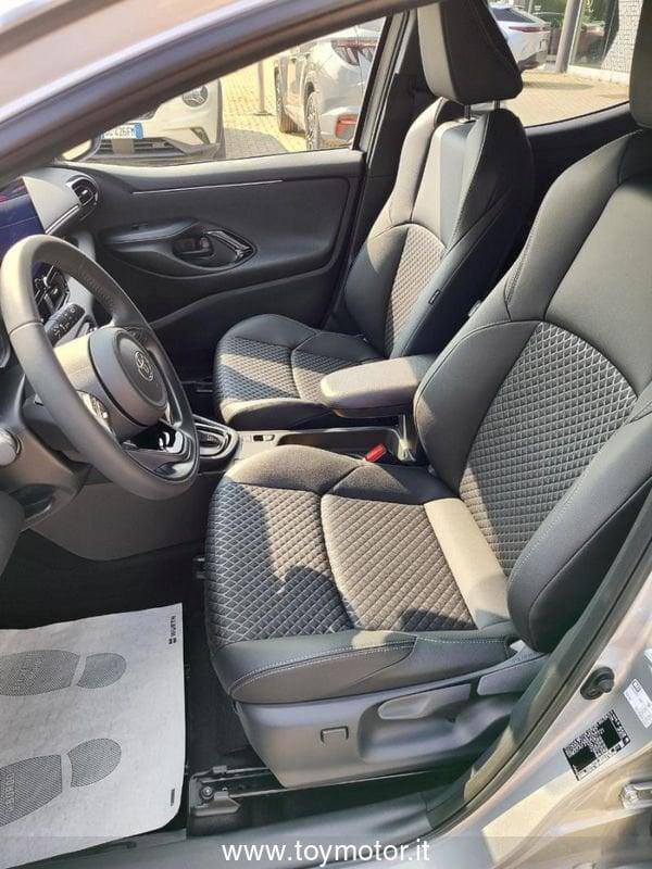 Toyota Yaris 4ª serie 1.5 Hybrid 5 porte Lounge