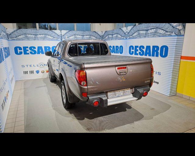 MITSUBISHI L200 d.cab 2.5 di-d Intense N1 E5