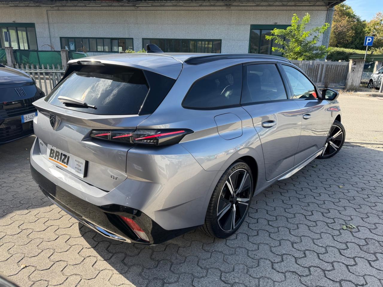 Peugeot 308 Hybrid 145 e-DCS6 SW GT
