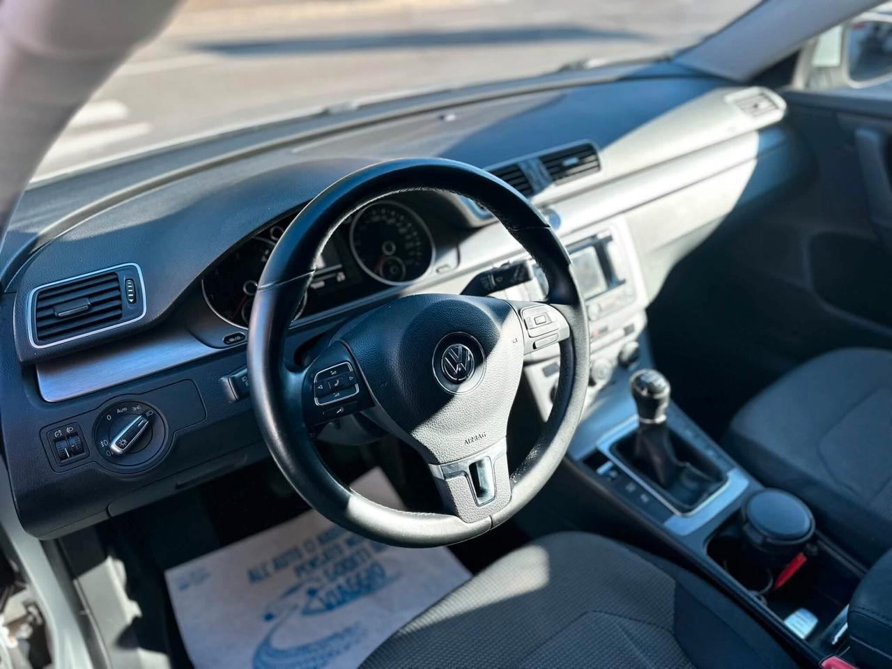 Volkswagen Passat 1.6 TDI Comfortline BlueM. Tech.
