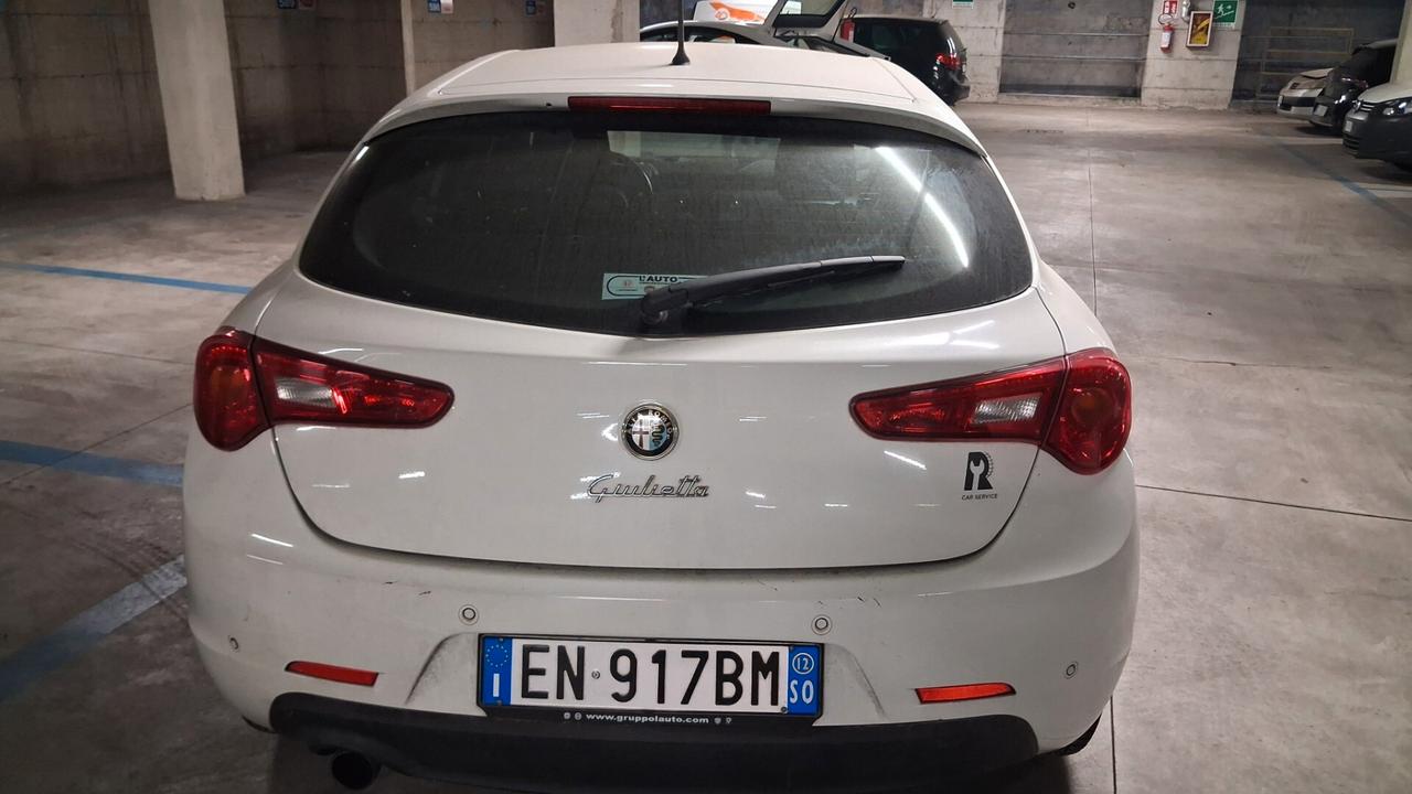 Alfa Romeo Giulietta 1.6 JTDm-2 105 CV Distinctive