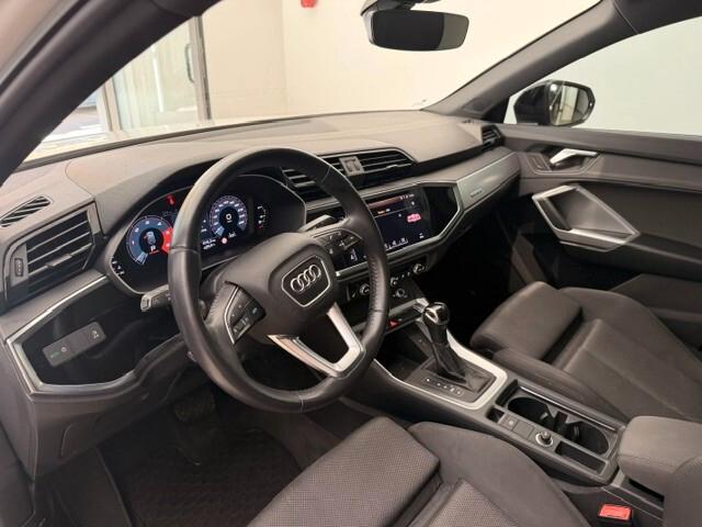 Audi Q3 SPB 40 TDI quattro S-LINE Tetto