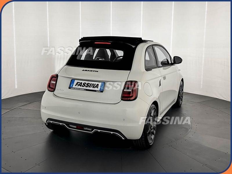 Abarth 500e Elettrica Turismo Cabrio 155cv
