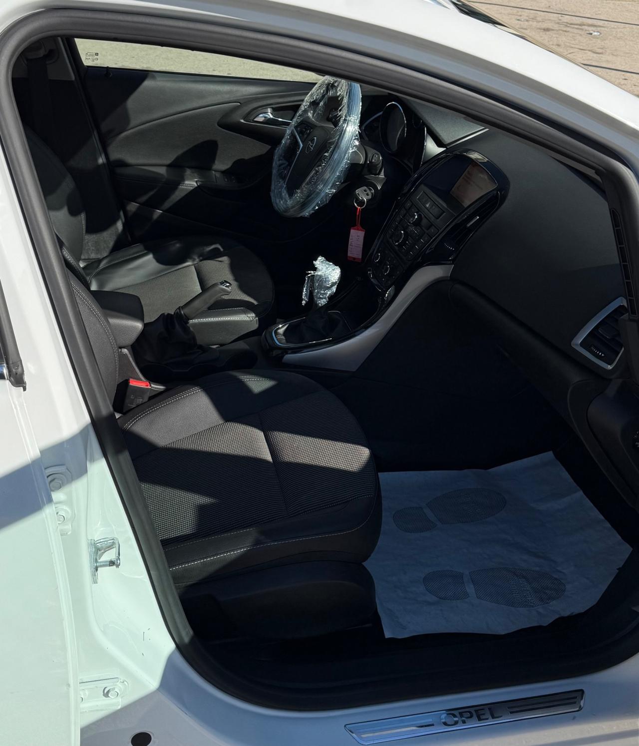 Opel Astra 1.6 CDTi Finanziaria senza busta paga