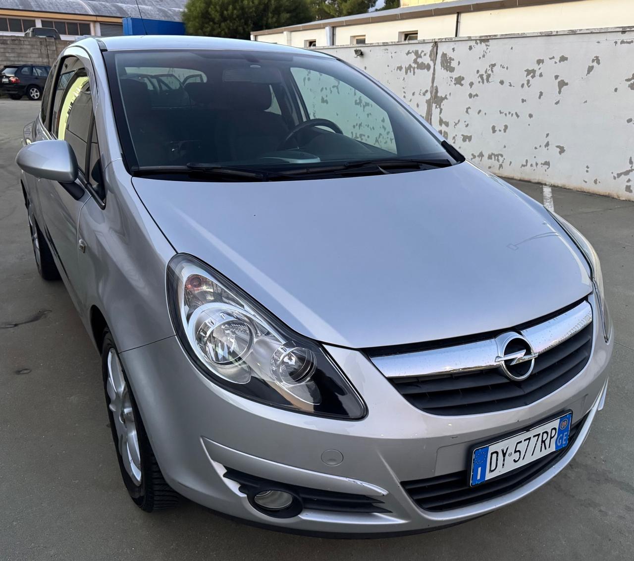 Opel Corsa 1.3 CDTI 90CV SPORT -61.000 KM-