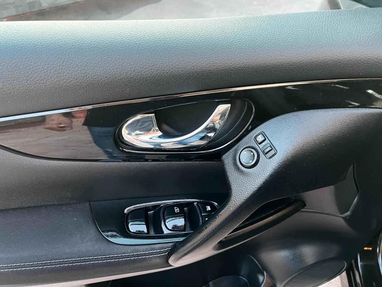 Nissan Qashqai 1.6 dCi - 2016- AUTOMATICA-NAVI