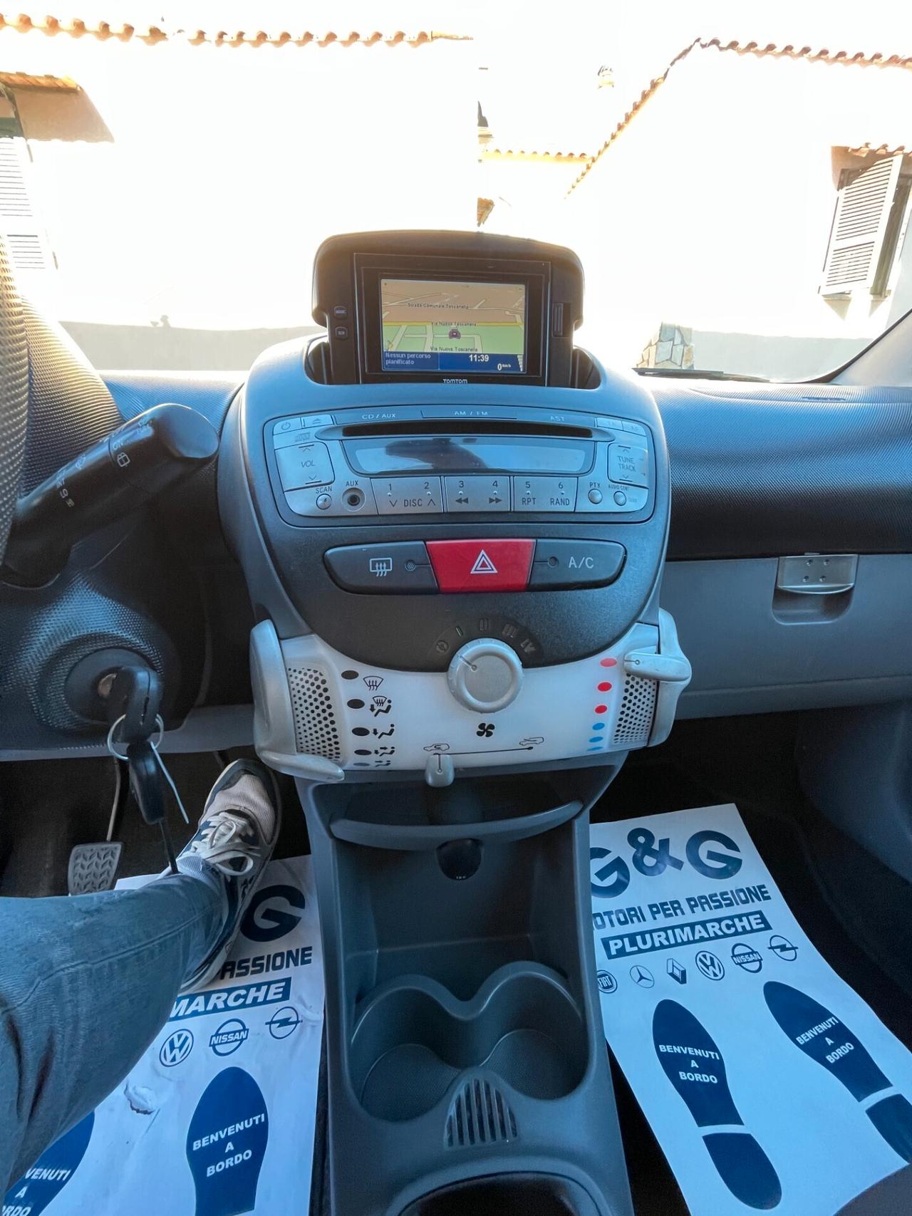 Toyota Aygo 1.0 12V VVT-i 5 porte Sol Connect