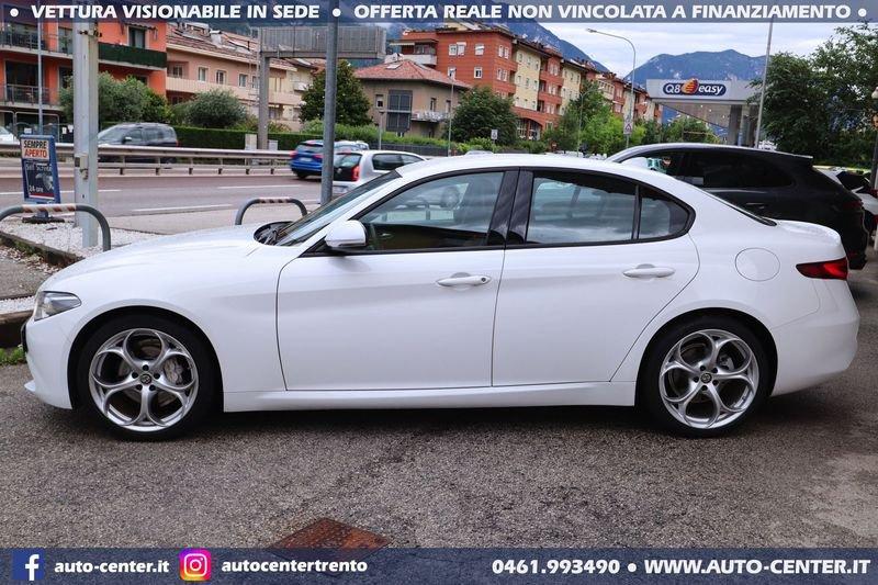 Alfa Romeo Giulia 2.2 Turbo Diesel AT8 160CV Super