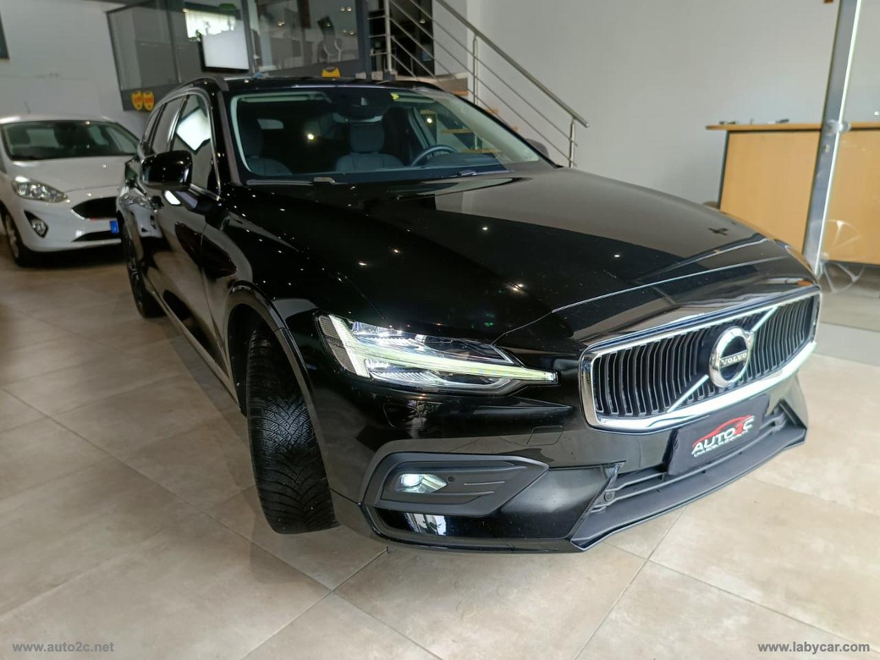 VOLVO V60 B4