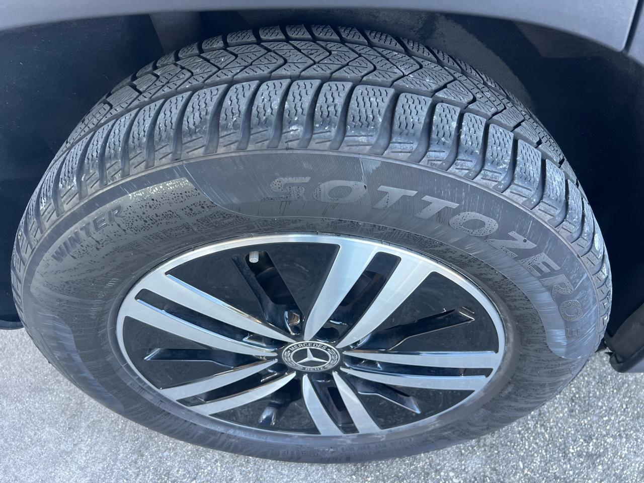 Mercedes-benz GLB 200 d 150cv Business FINANZIABILE