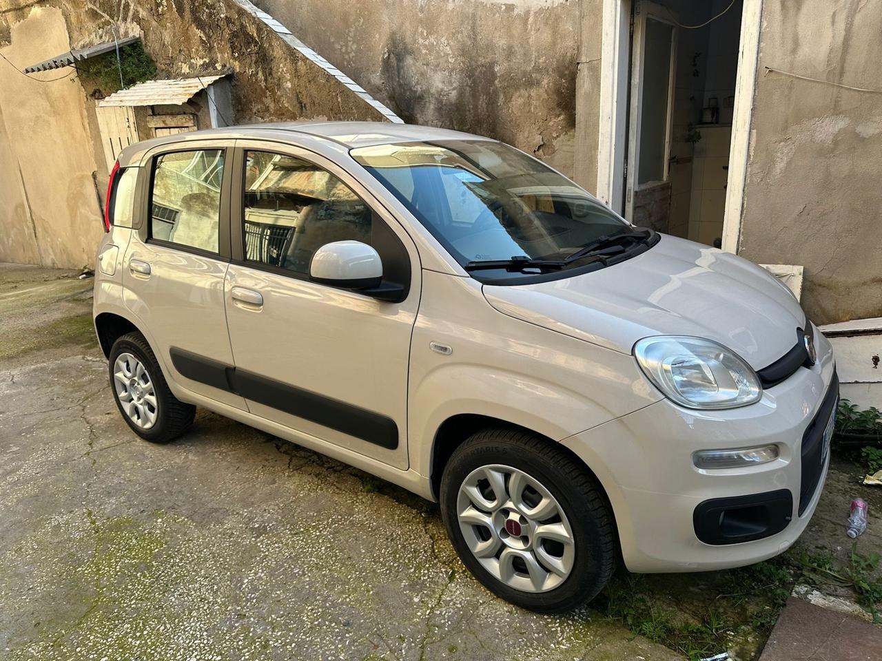Fiat Panda 0.9 TwinAir Turbo Natural Power Lounge