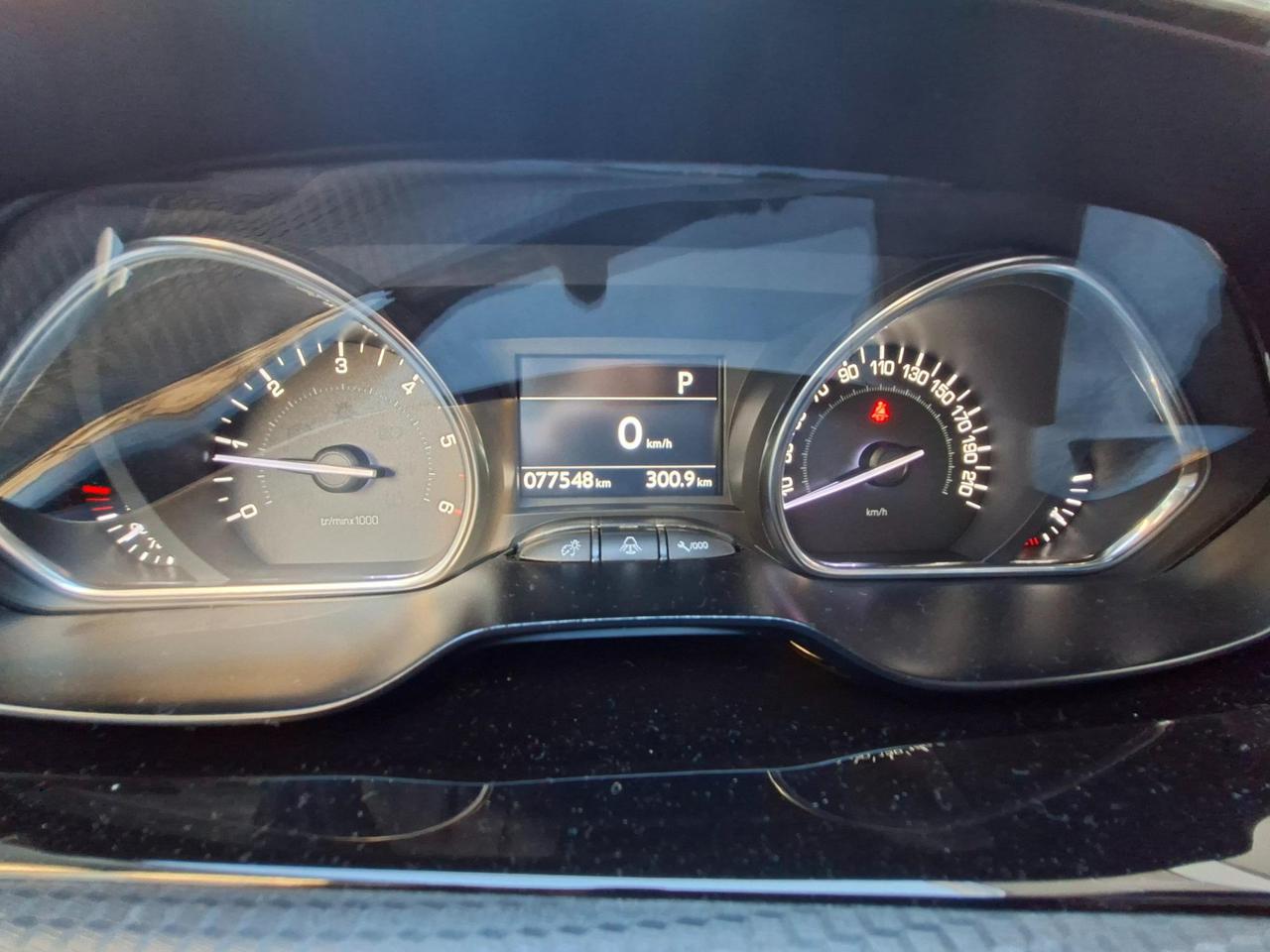 Peugeot 2008 2008 1.5 bluehdi Allure s&s 120cv eat6