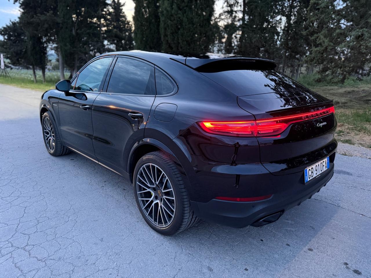 Porsche Cayenne Coupé 3.0 V6 E-Hybrid FULL OPTIONAL