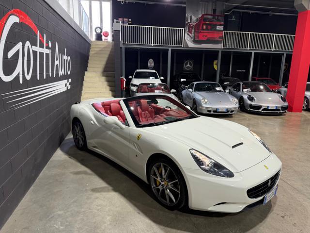 FERRARI California BIANCO AVUS CARBOCERAMICI ASPIRATA DAYTONA RED