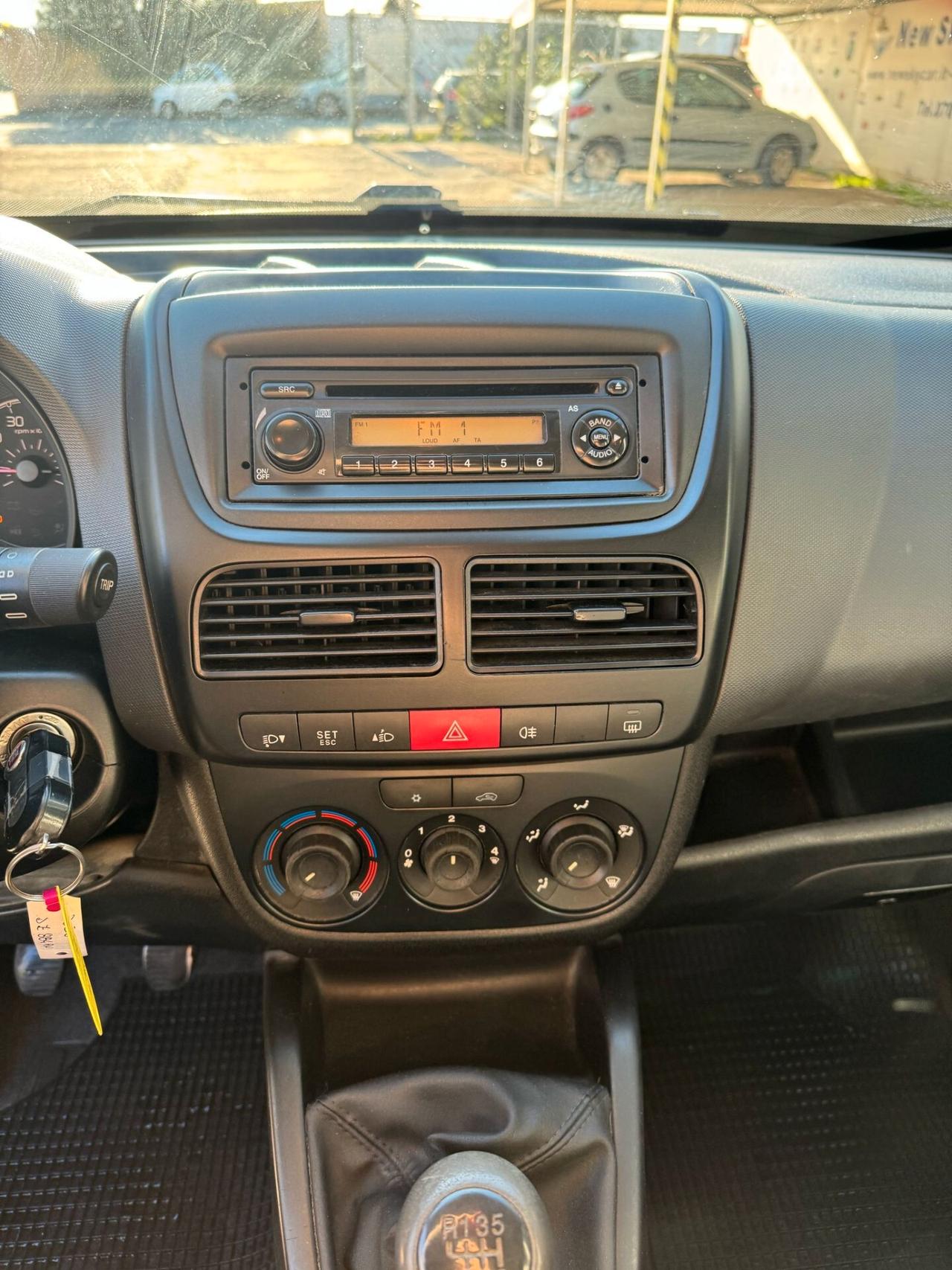 Fiat Doblo 2.0 MJT 135 CV 7 POSTI