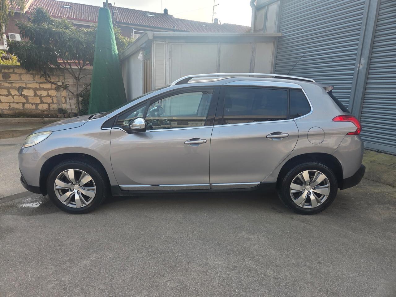 Peugeot 2008 1.6 e-HDi 92 CV Stop&Start Urban Cross