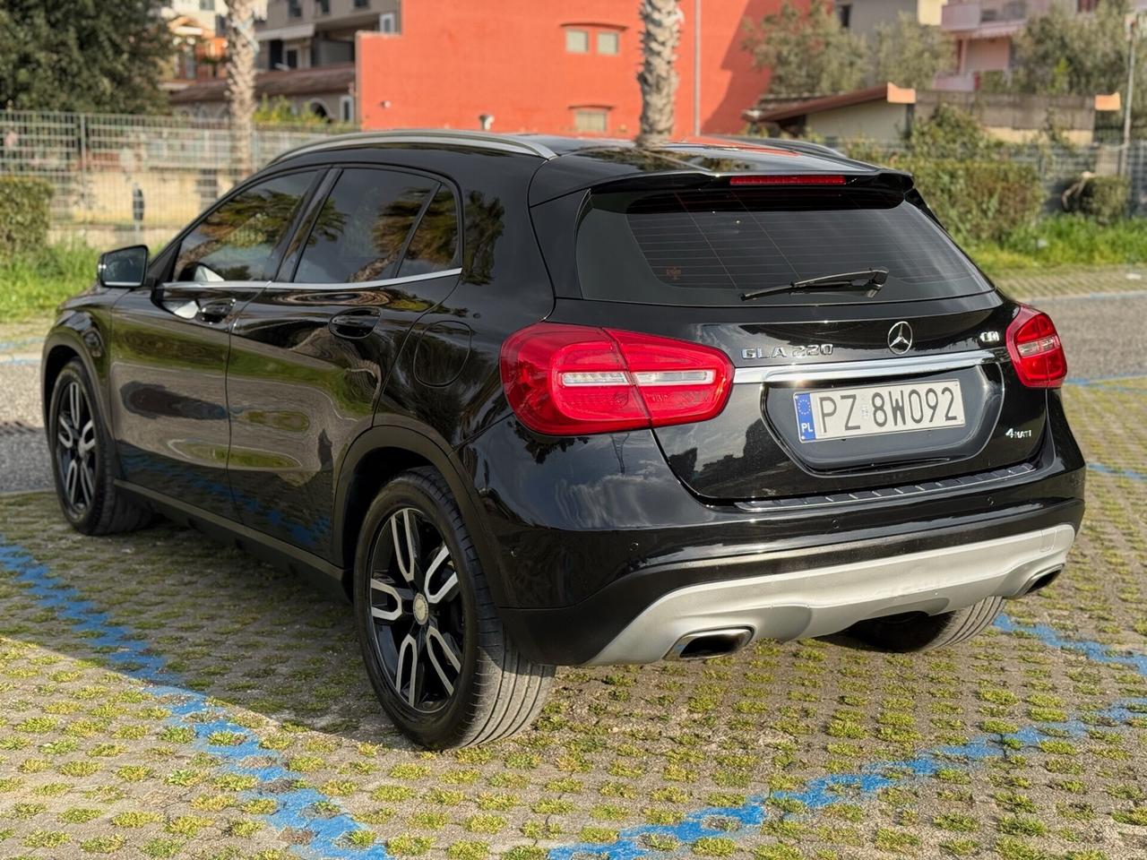 MERCEDES GLA 220 CDI 2015 Automatic 4Matic Premium