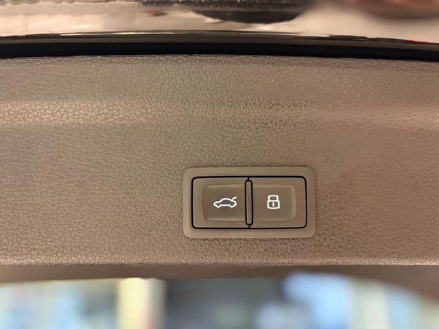 AUDI Q3 SPB/Sportback 35TDI S tronic S line Identity Black