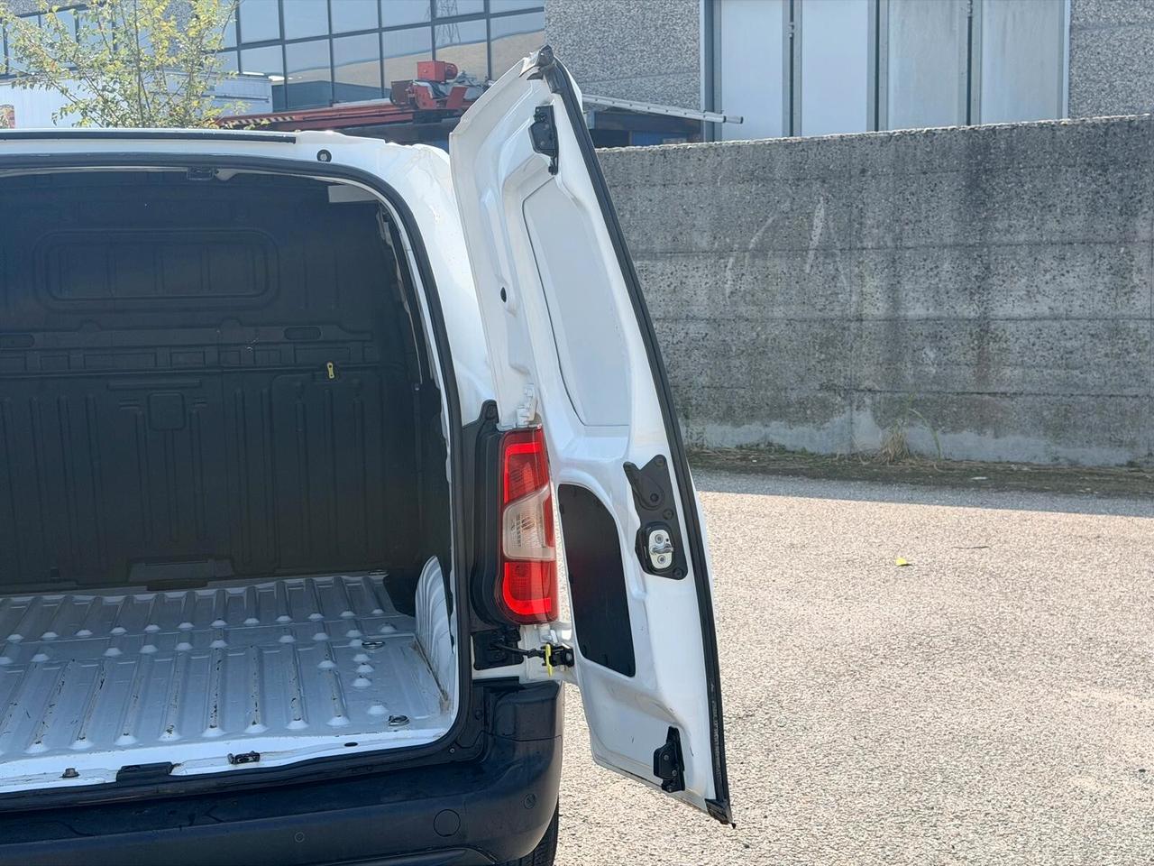 Opel Combo Cargo 1.5 Diesel 100CV Edition Euro 6 - 2022 - 185.000 km