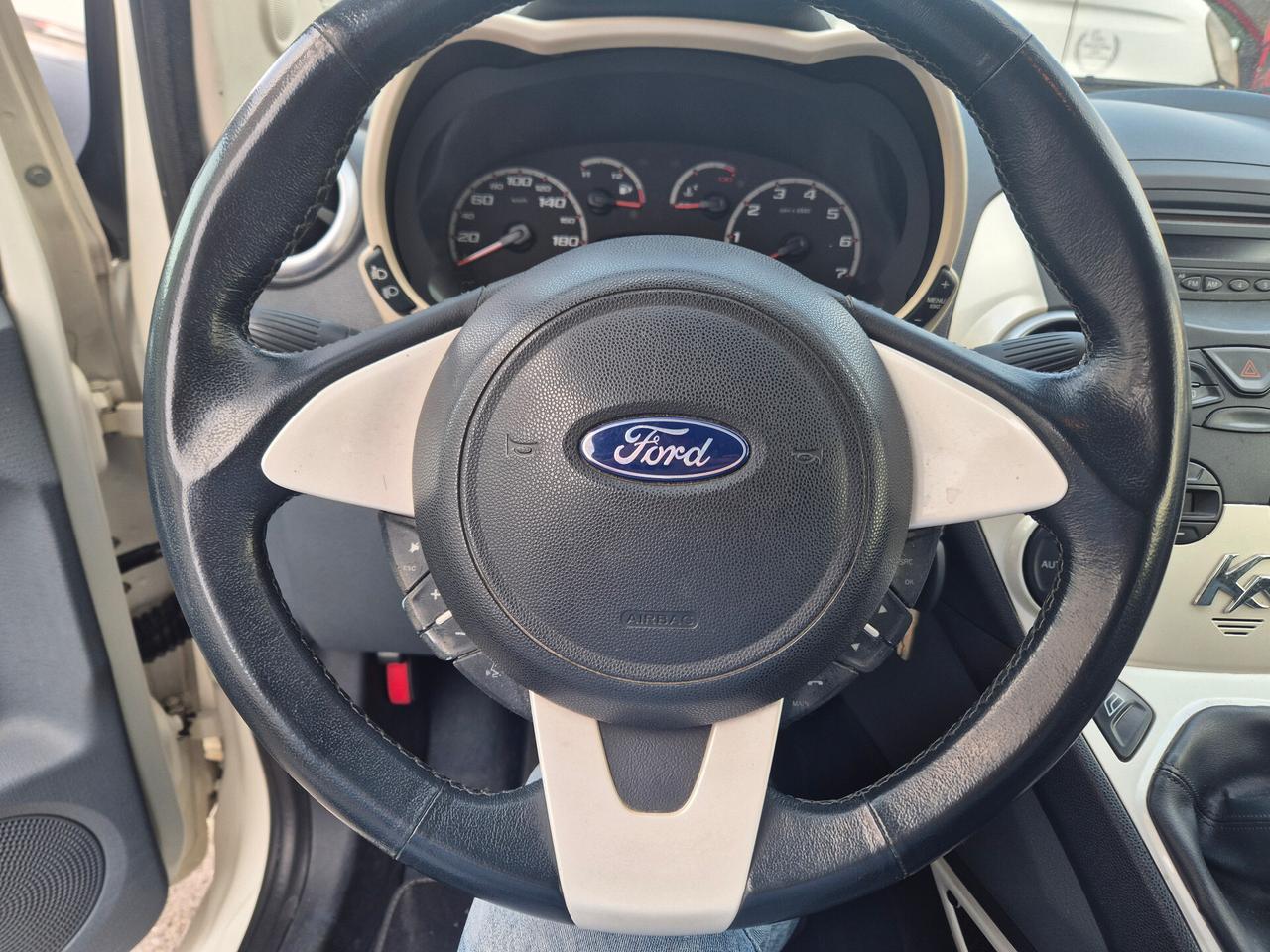 Ford Ka 1.3 TDCi 75CV Titanium