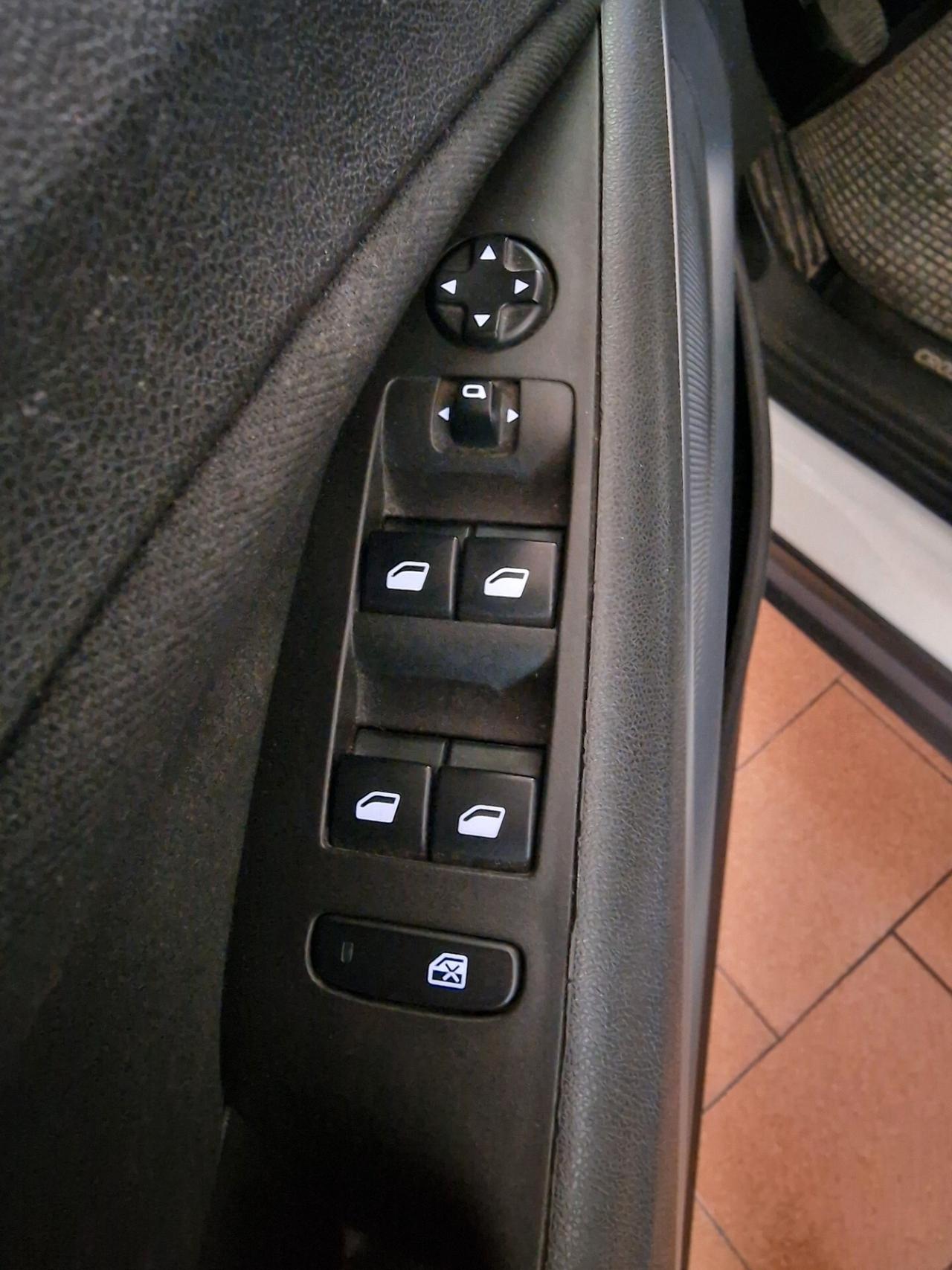 Opel Crossland X 1.6 ECOTEC, 115 mila chilometri