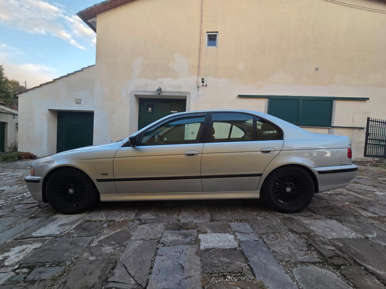 Bmw 530 530d 24V cat Attiva