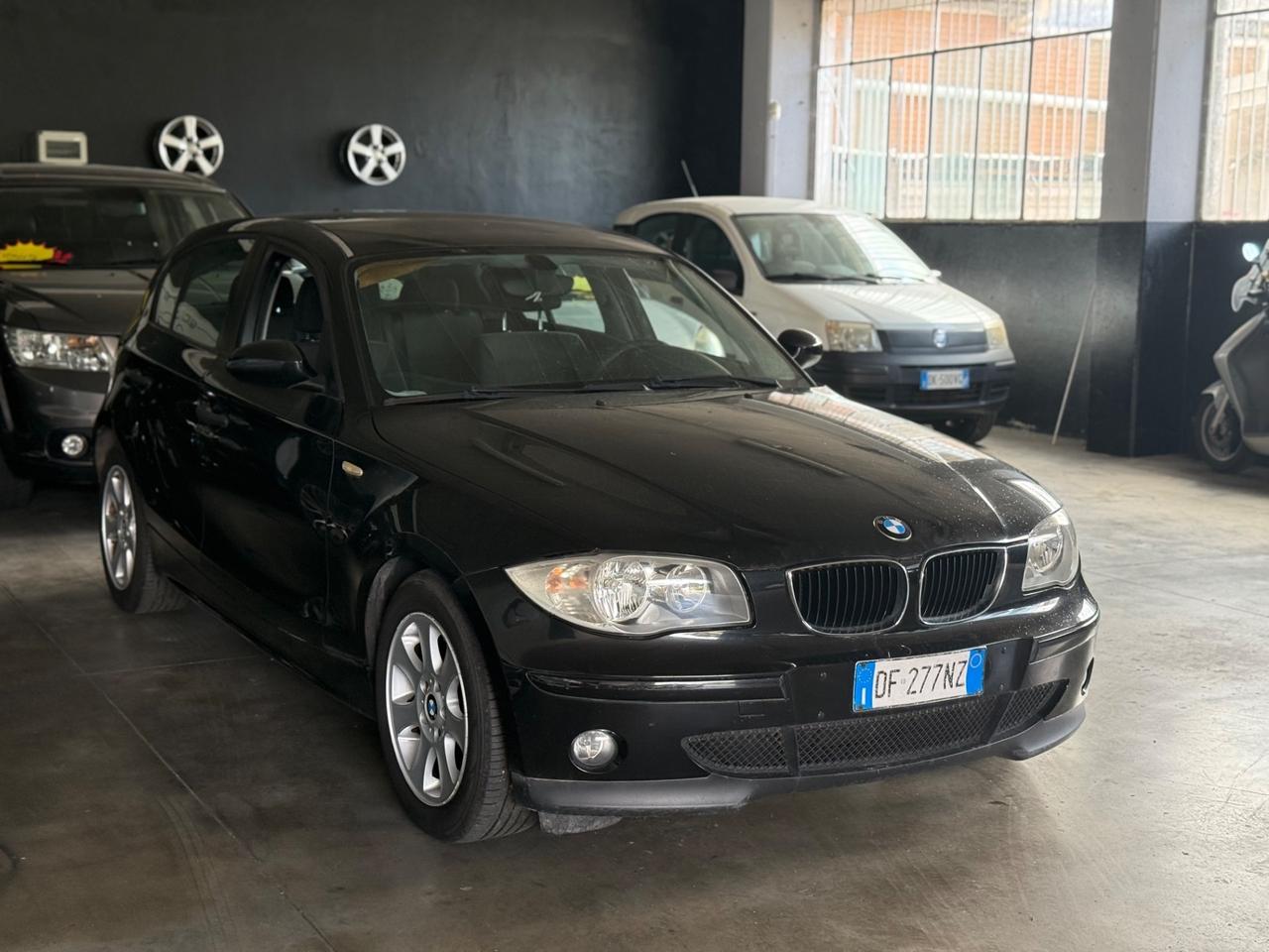 Bmw 118 118d cat 5 porte Eletta