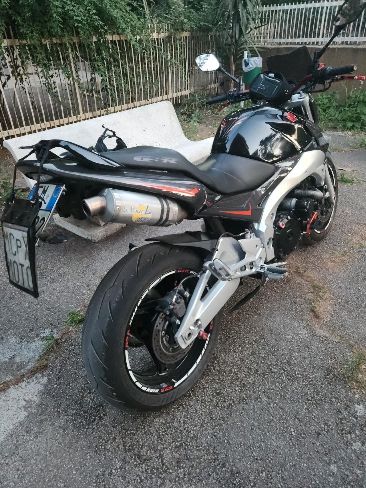 Suzuki GSX R 600