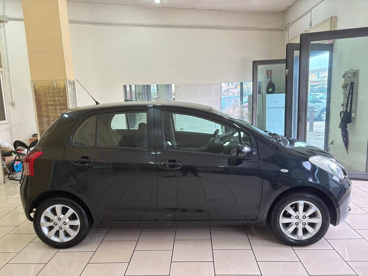 Toyota Yaris 1000 5 porte